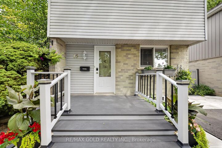 Property Photo:  15 Jackman Drive  ON L6S 2L7 