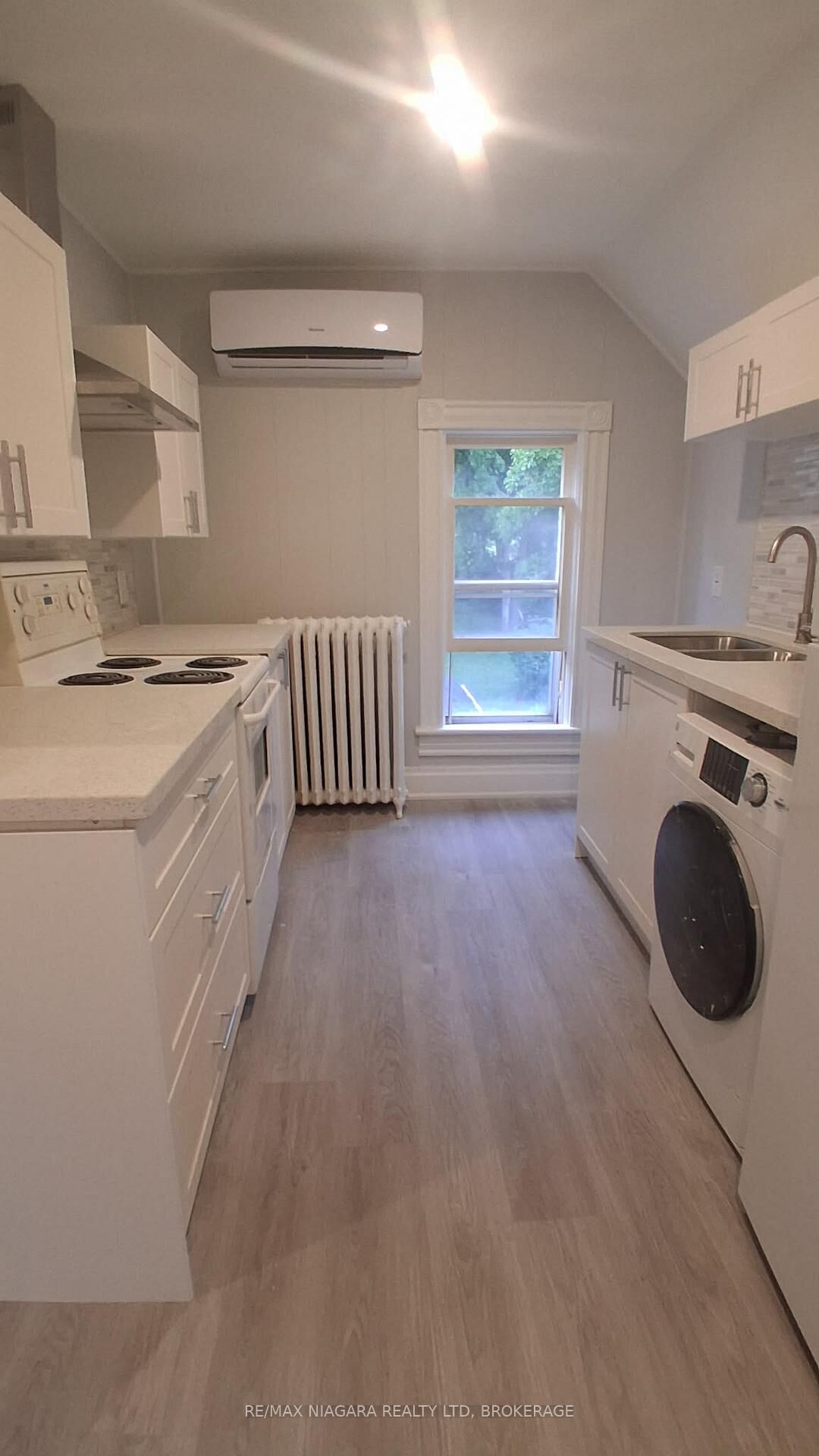 Property Photo: 6083 Barker Street 2nd Floor ON L2G 1Y5