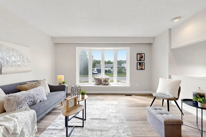 Property Photo:  938 Whitefield Drive  ON K9J 7V9 