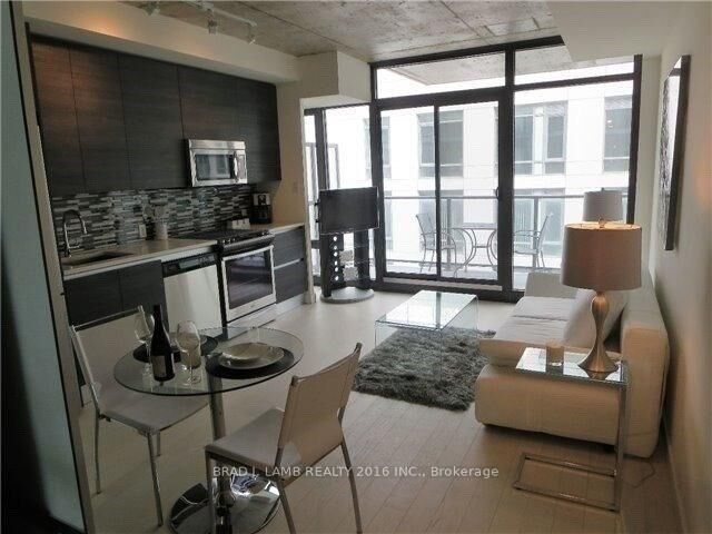 Property Photo:  111 Bathurst Street 1212  ON M5V 2R1 
