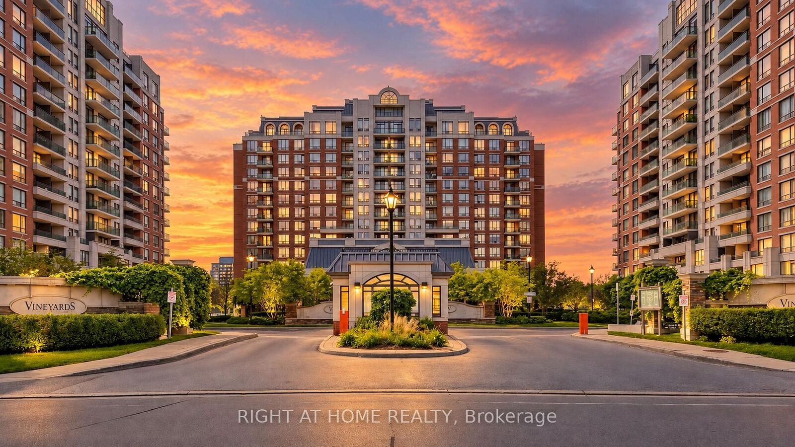 Property Photo:  330 Red Maple Road 1103  ON L4C 0T6 