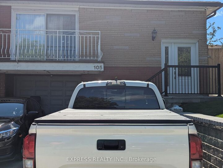 Property Photo:  105 Faye Drive Bsmt  ON M2J 3S7 