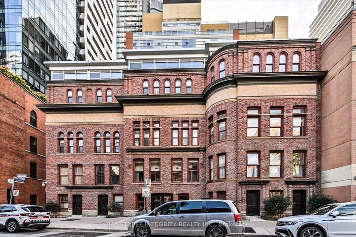 Property Photo:  11 St Joseph Street 713  ON M4Y 3G4 