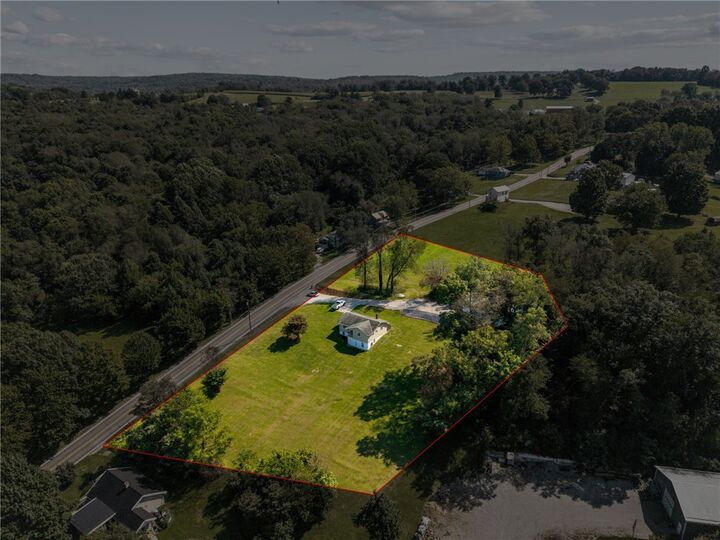 Property Photo:  2379 Route 982  PA 15666 