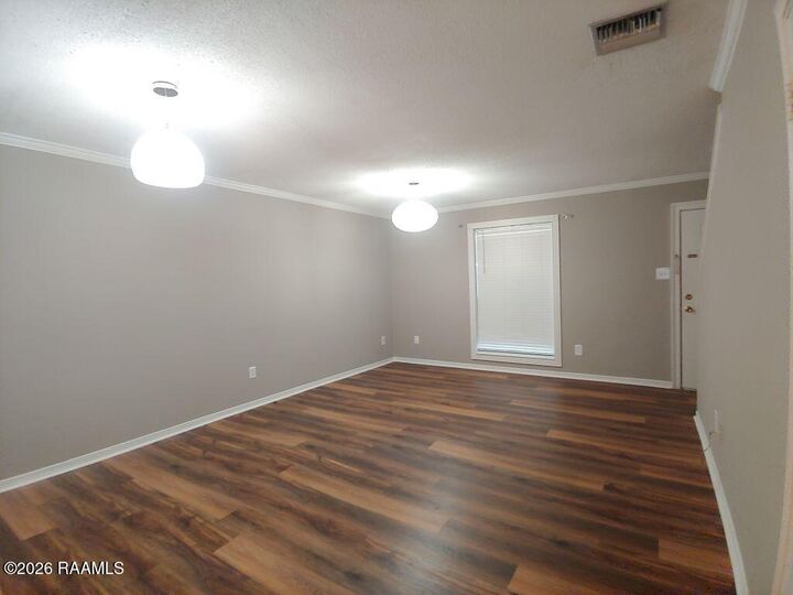 Property Photo: 100 Winchester Drive 204 LA 70506