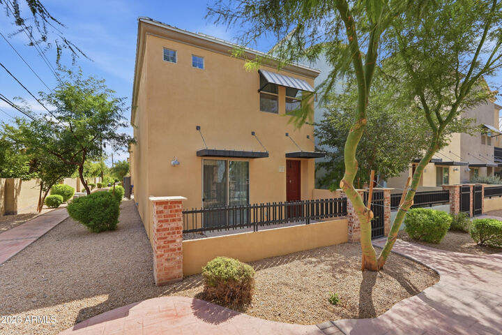 Property Photo:  1406 W Main Street 125  AZ 85201 