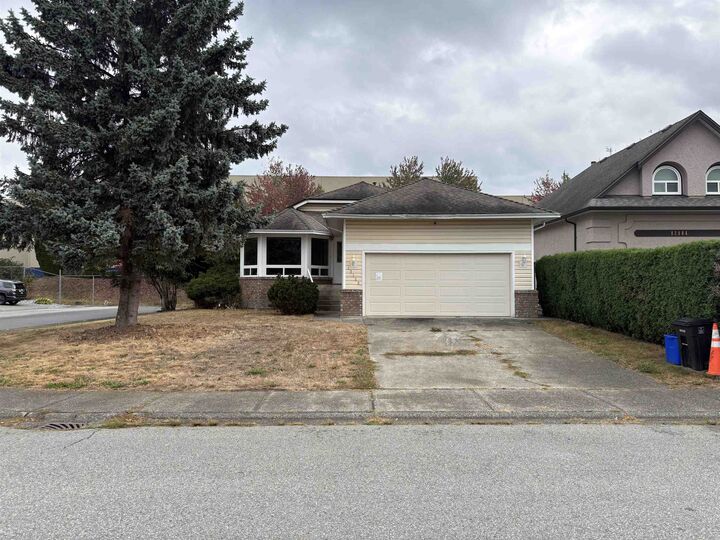 Property Photo:  12150 Chestnut Crescent  BC V3Y 2C6 