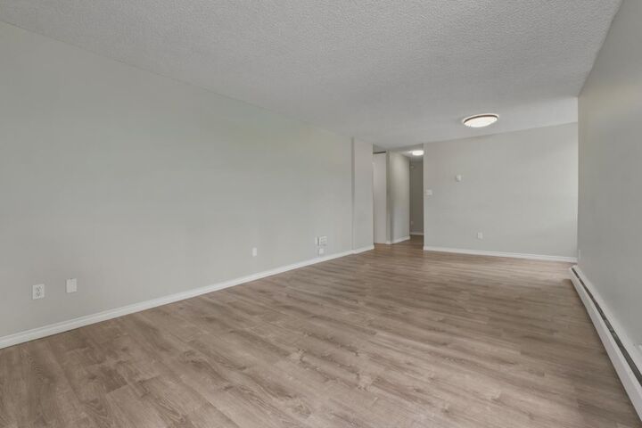 Property Photo:  3755 Bartlett Court 302  BC V3J 7G7 
