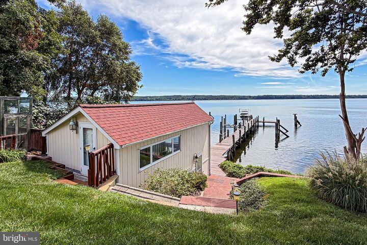 Property Photo: 5717 River Drive VA 22079