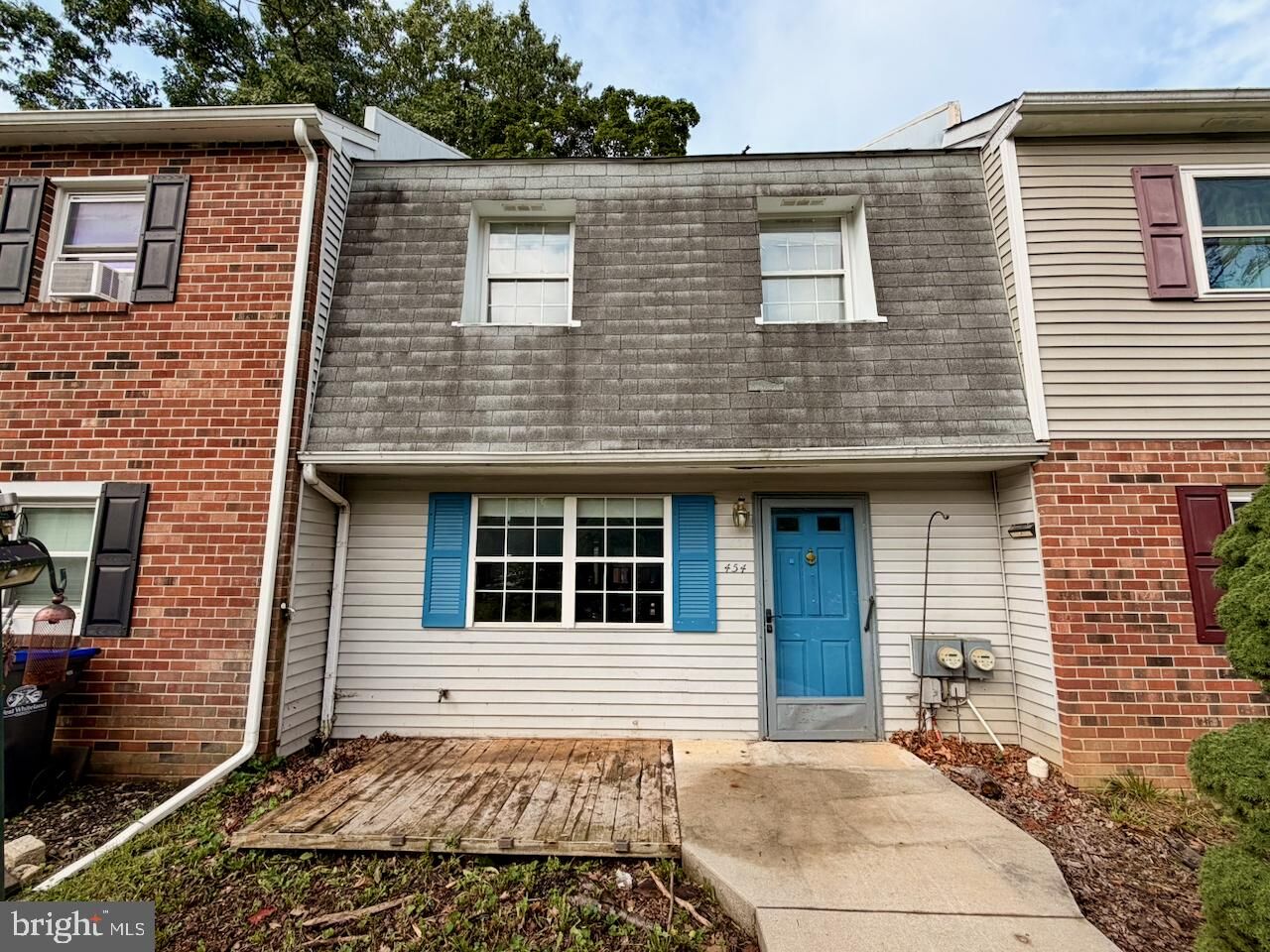 Property Photo:  454 E Cardigan Terrace 454  PA 19380 