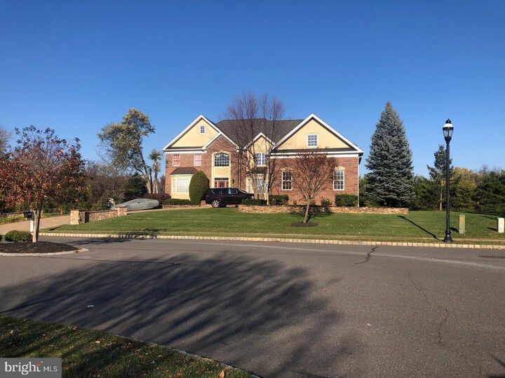 Property Photo:  304 Crescent Drive  NJ 08505 