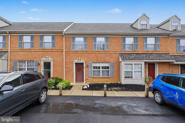 Property Photo: 306 Meetinghouse Lane PA 17601