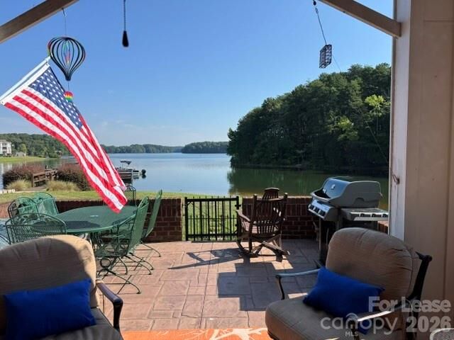 Property Photo:  860 Jetton Street 64  NC 28036 