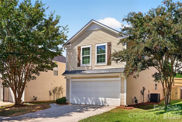 Property Photo: 2629 Stream Bank Drive NC 28269