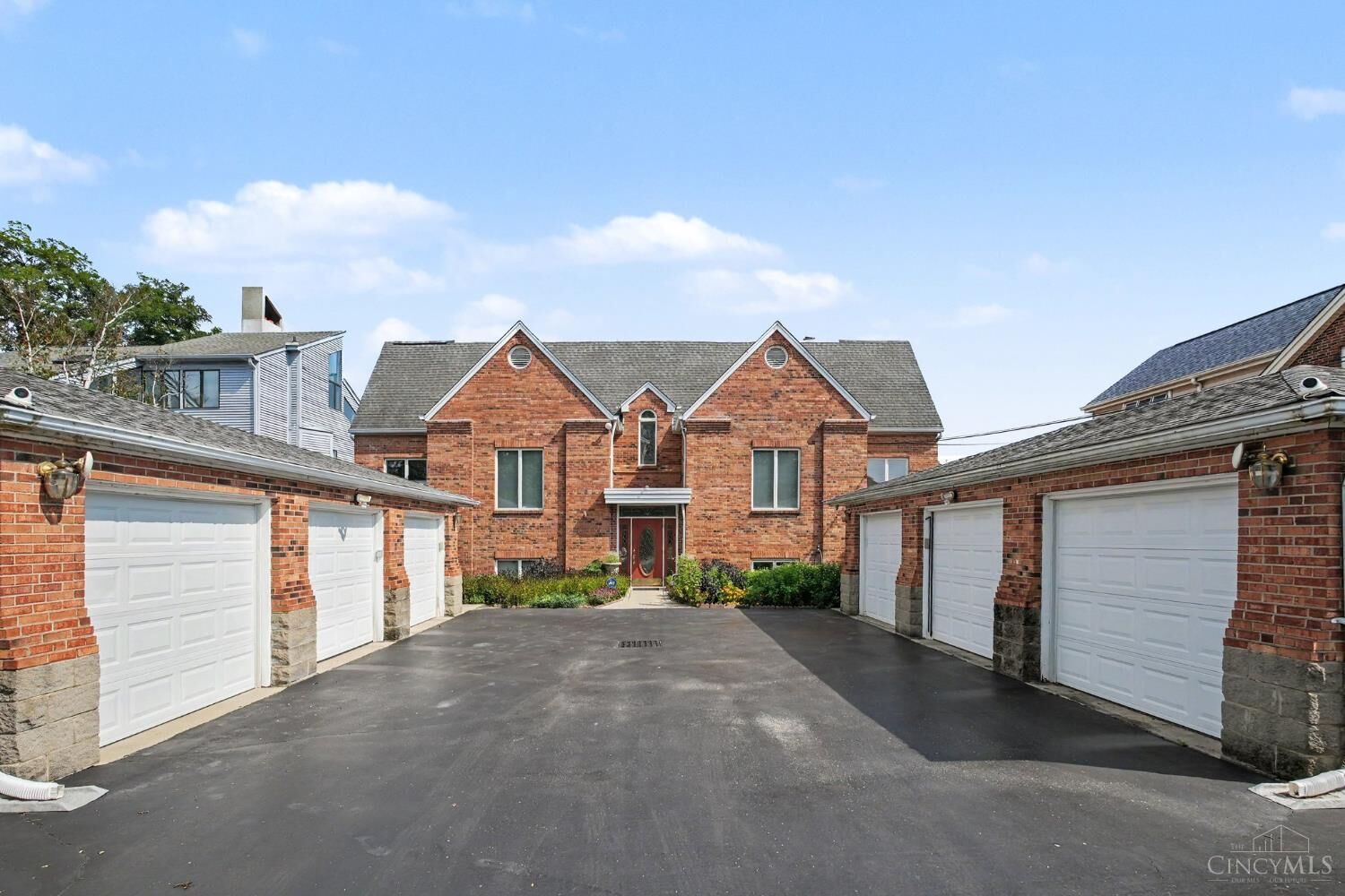 Property Photo:  390 Grand Avenue  OH 45205 
