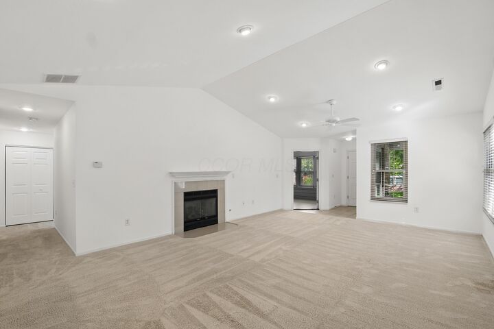 Property Photo:  1355 Woodberry Place  OH 43230 