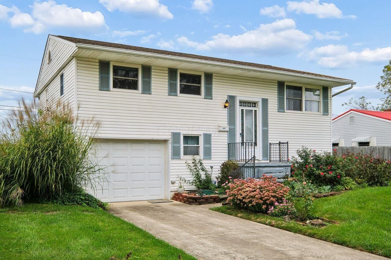 Property Photo:  5235 Rampart Road  OH 43207 