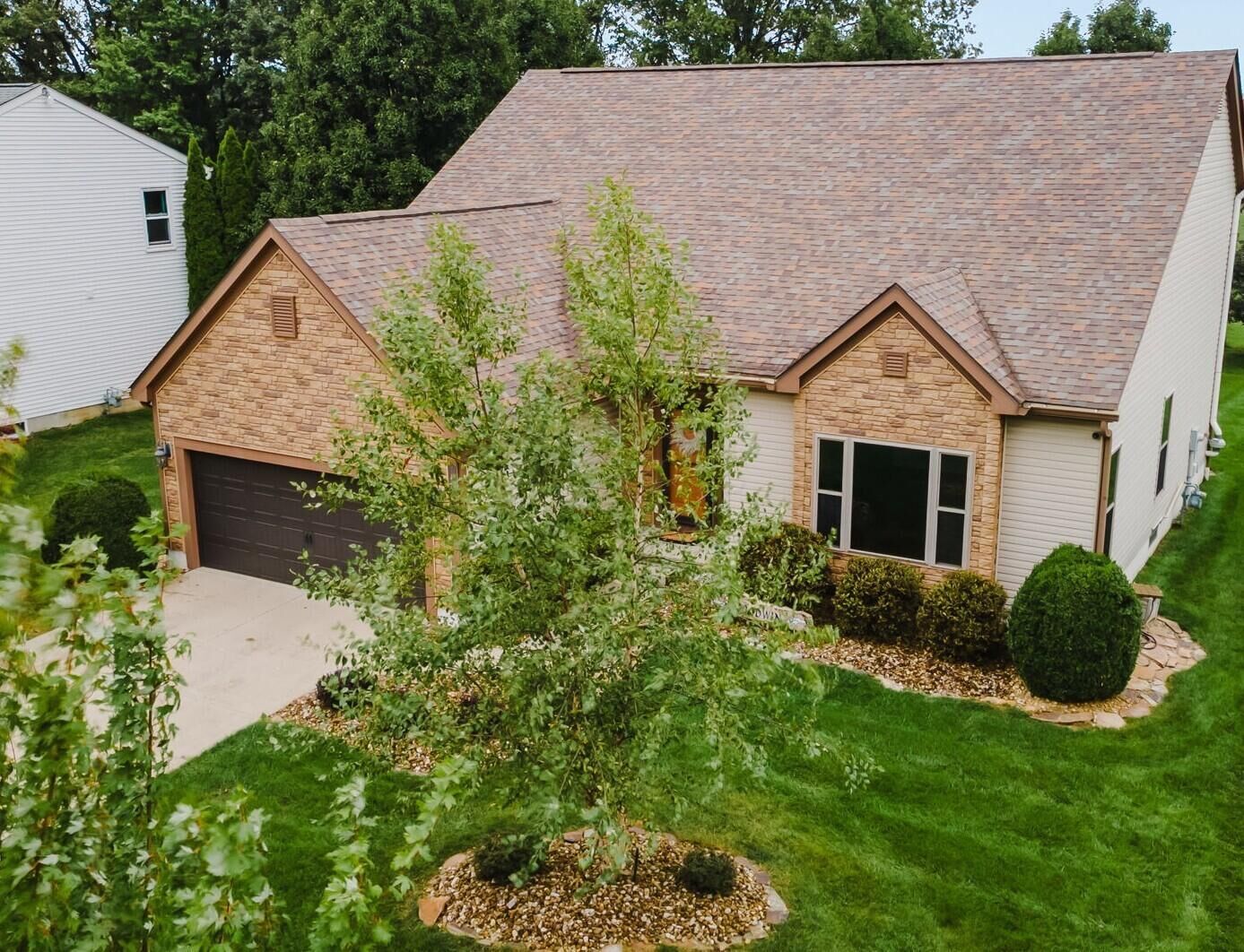 Property Photo:  7045 Sherbrook Drive  OH 43082 
