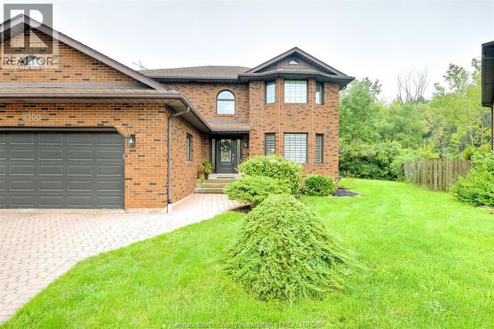 Property Photo:  2300 Santo Drive  ON N9G 2J8 