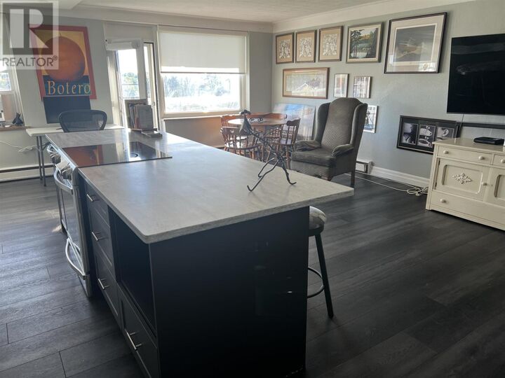 Property Photo:  99 Pine St # 507  ON P6A 3Y3 