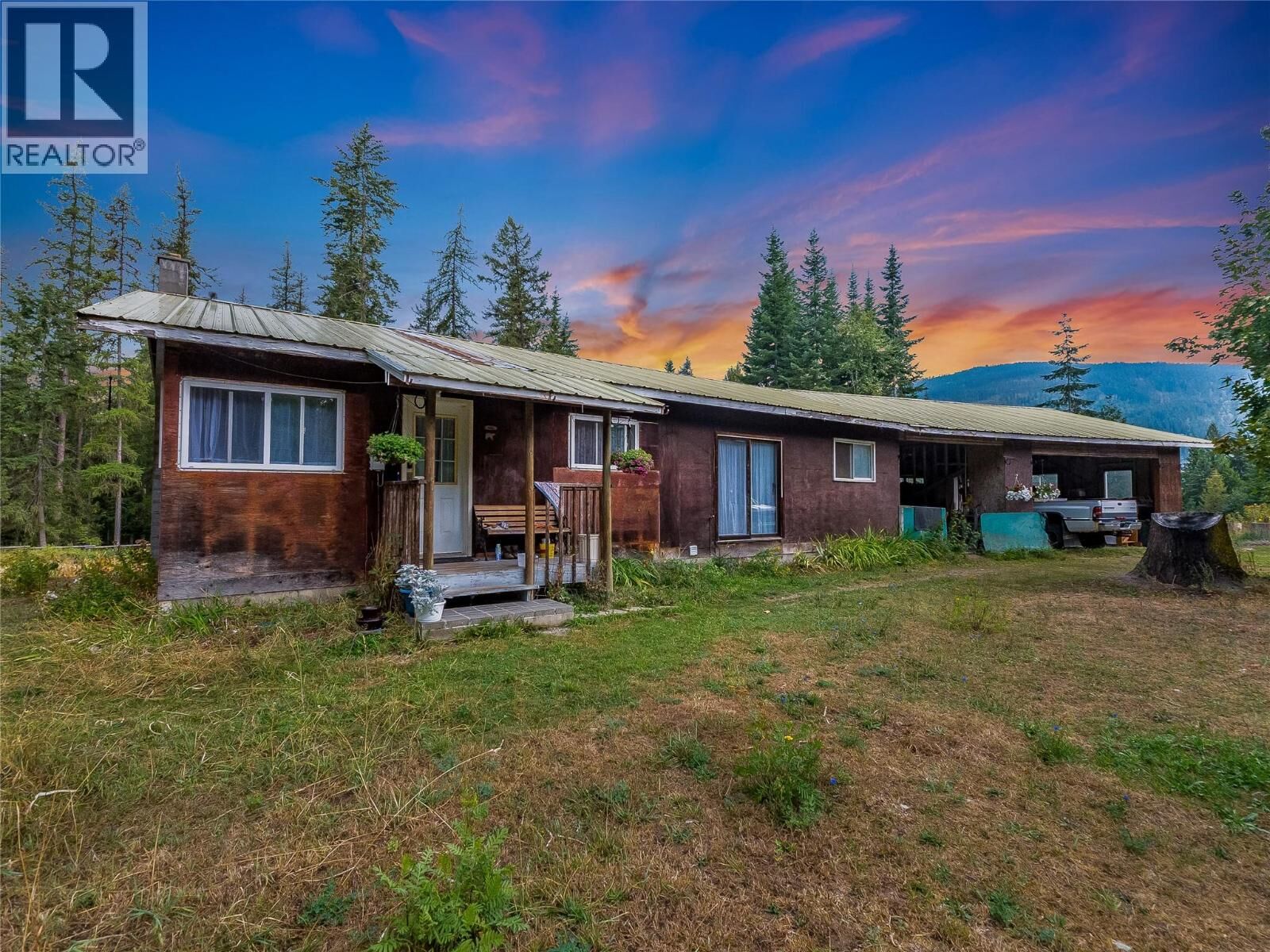 Property Photo:  4604 Blewett Road  BC V1L 6X4 