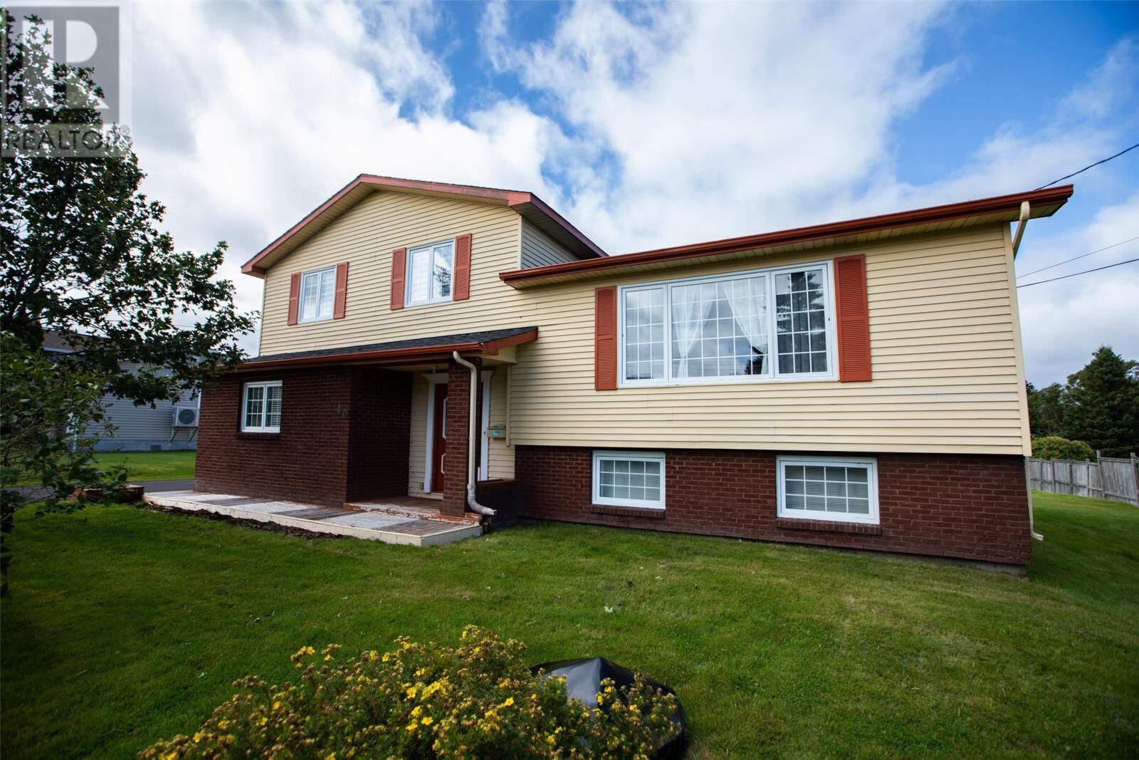 Property Photo:  40 Bartons Road  NL A1S 1K5 