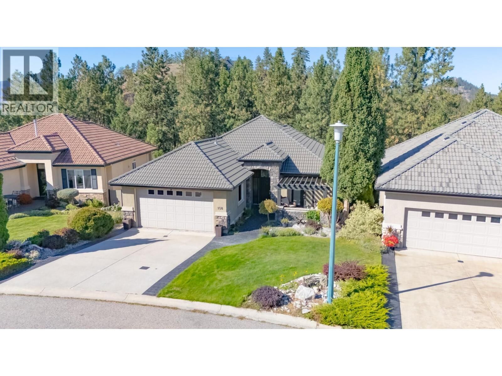 Property Photo:  1950 Capistrano Drive 108  BC V1V 2N7 