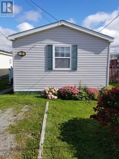 Property Photo:  7 Ronald Lane  NL A2N 3L1 