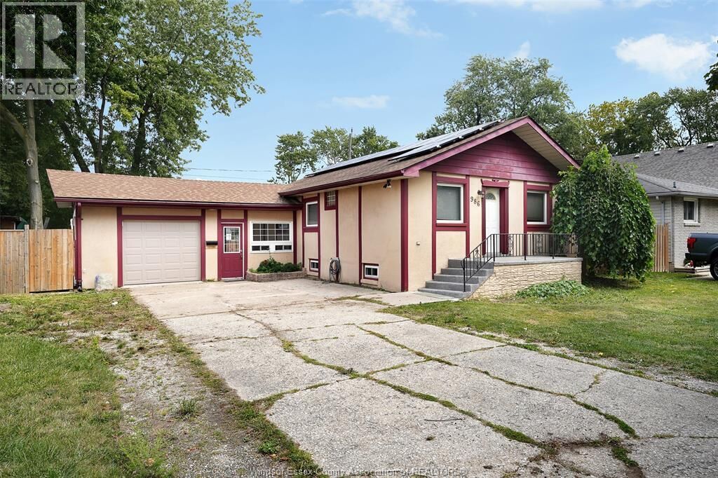 Property Photo:  986 Eastlawn Avenue  ON N8S 3H9 