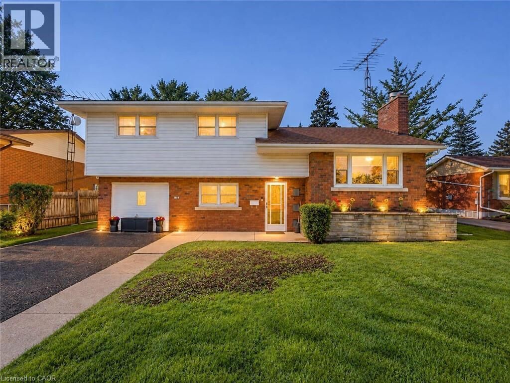 Property Photo: 216 Fairview Avenue ON N1A 1M3