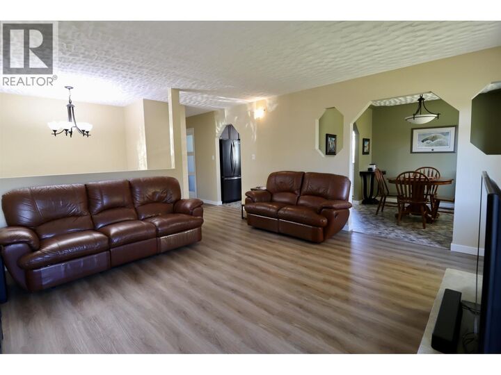 Property Photo: 166 Elgin Place BC V2M 6X4