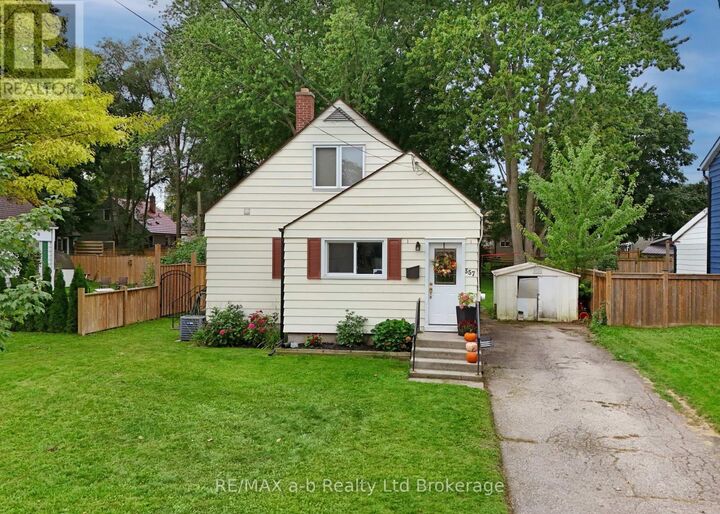 Property Photo: 357 Knightsbridge Road ON N4S 7C8