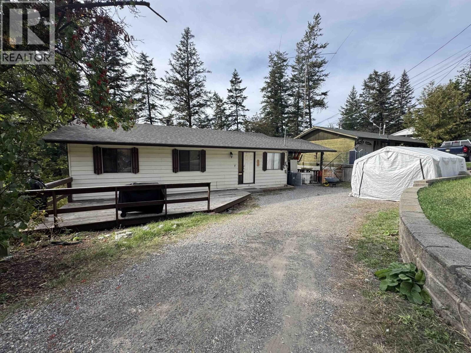 Property Photo:  527 Centennial Drive  BC V2G 4E5 