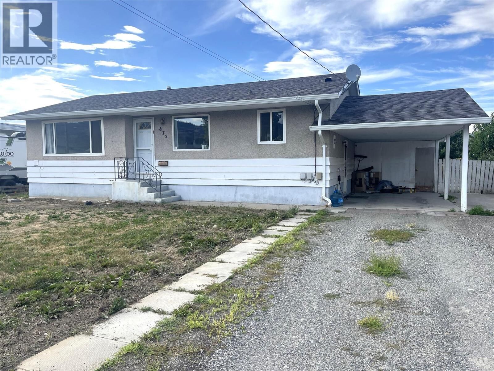 Photo de la propriété:  872 Selkirk Avenue  BC V2B 1T9 