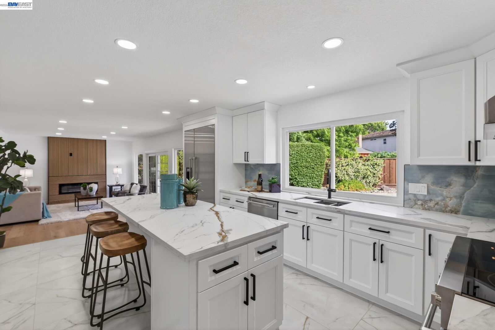 Property Photo:  2865 Longspur Way  CA 94566 