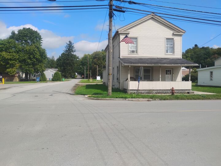 Property Photo:  901 Main Street  PA 16406 