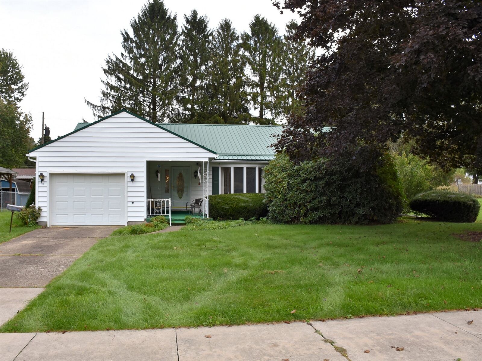 Property Photo:  187 S Franklin Street  PA 16314 