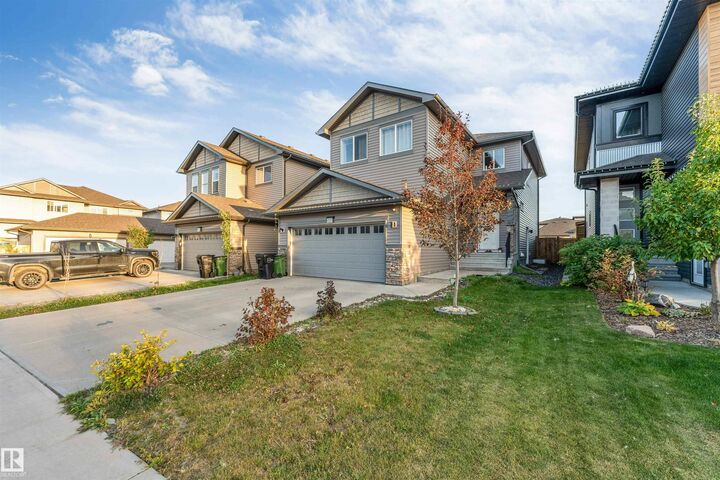 Property Photo:  519 37 Avenue NW  AB T6T 2L4 
