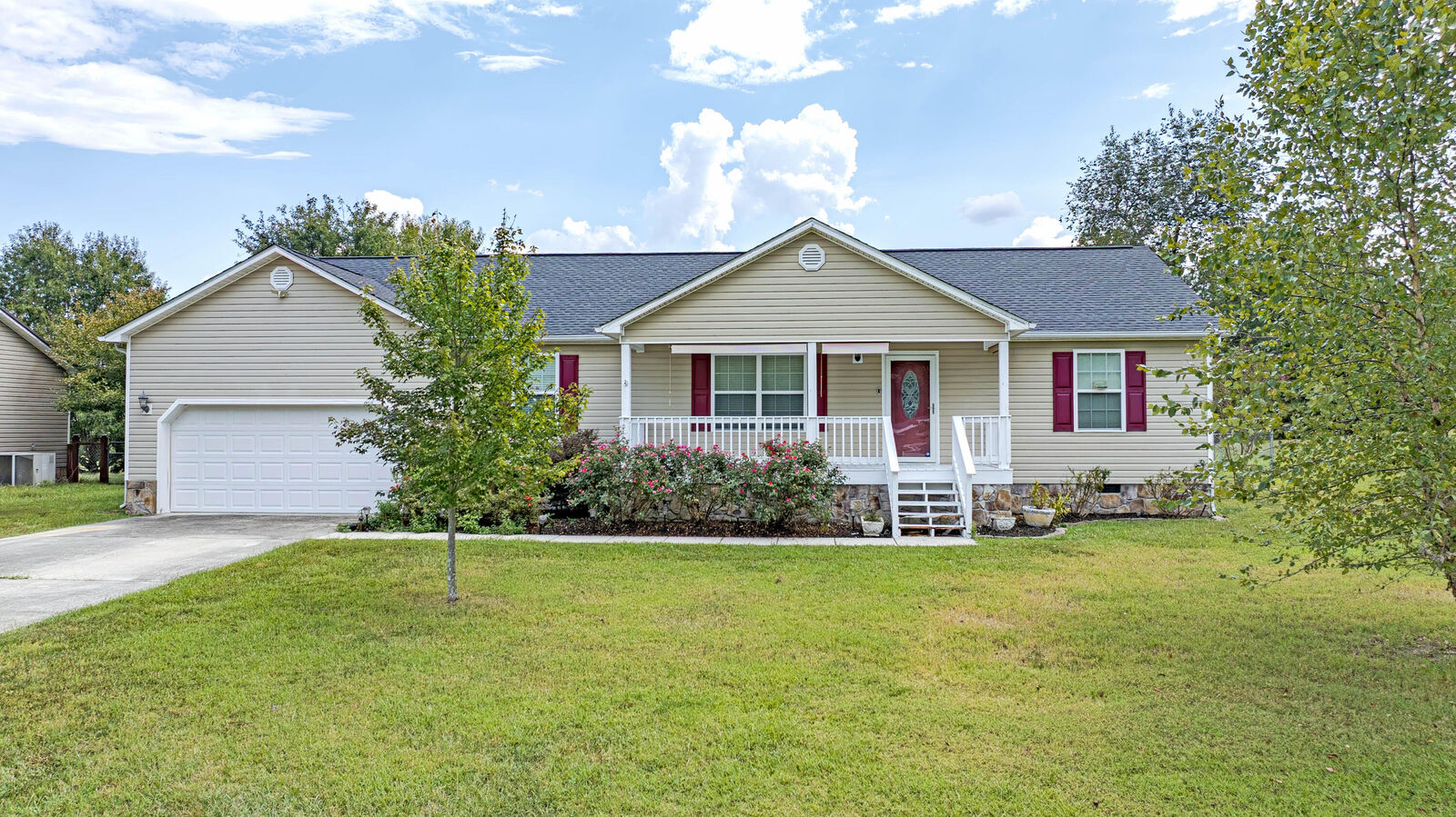 Property Photo:  166 Belle Circle  TN 37321 