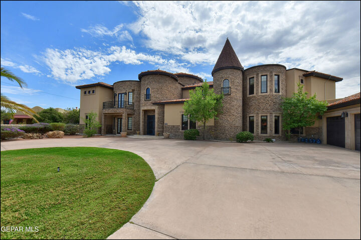 Property Photo:  4006 Roadside Court  TX 79922 