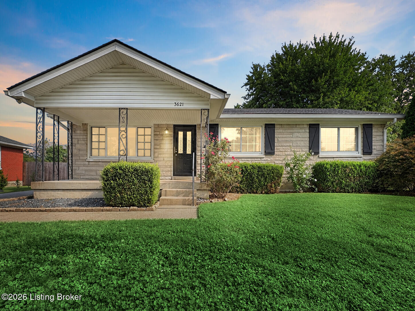 Property Photo:  3621 Brendenwood Rd  KY 40272 