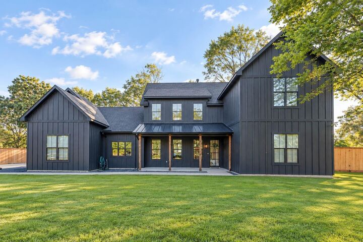 Property Photo:  2901 Shady Lane  TX 77598 