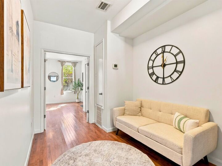 Property Photo:  112 Morris St 2  NJ 07302 