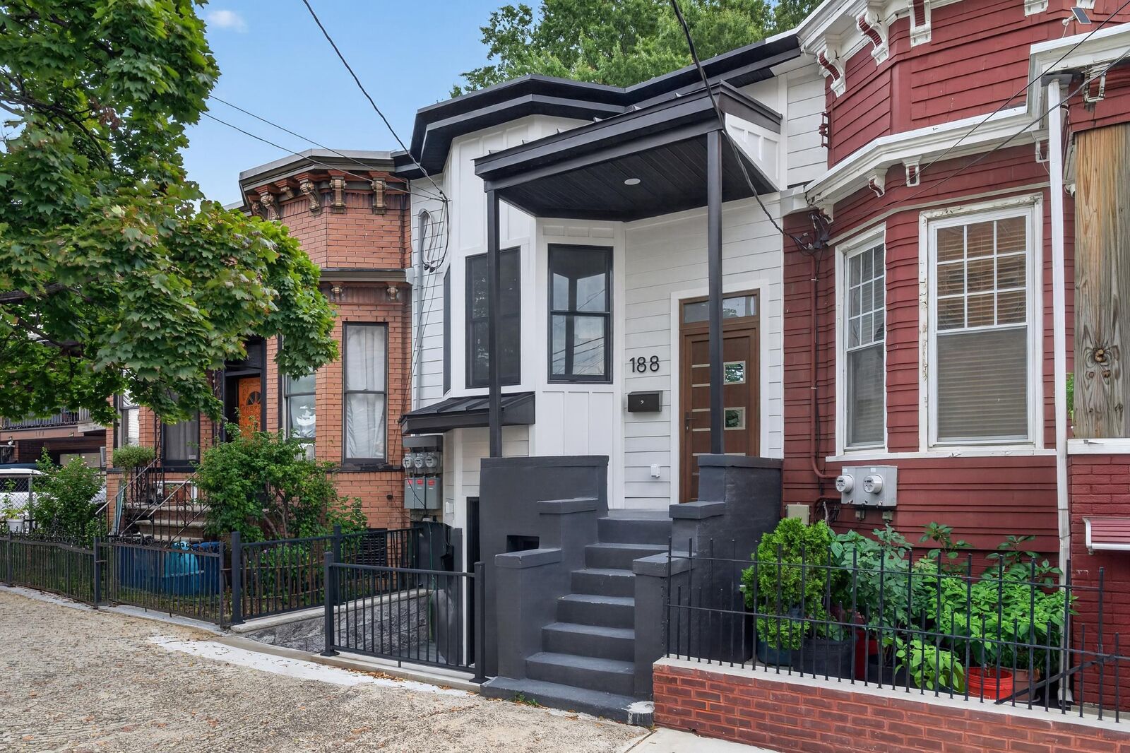 Property Photo:  188 Webster Ave 1  NJ 07307 