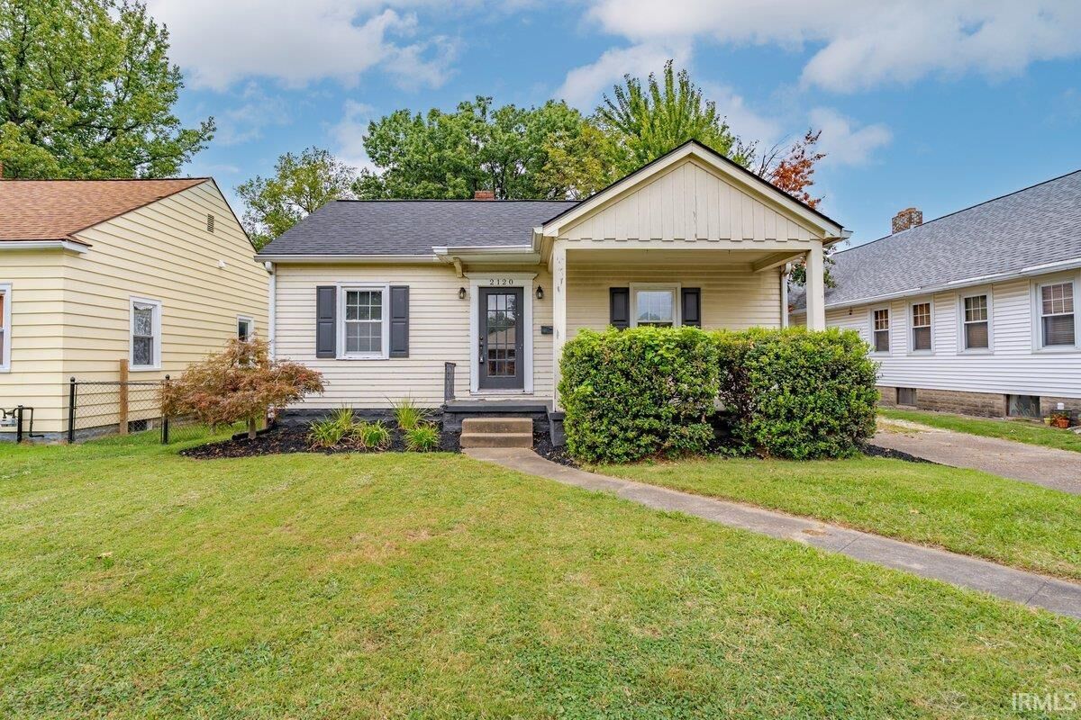 Property Photo: 2120 Washington Avenue IN 47714