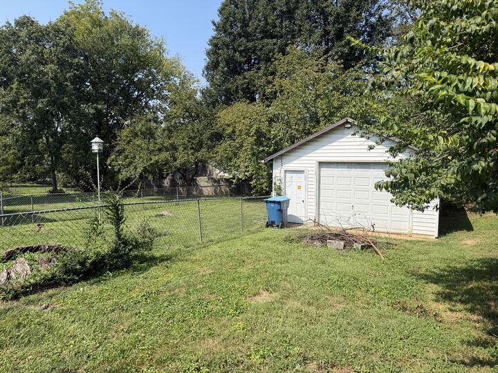 Property Photo: 127 Center Street KY 40342
