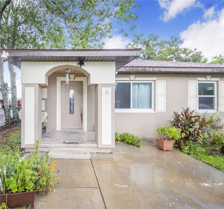 Property Photo: 6 E Magnolia Street FL 33837
