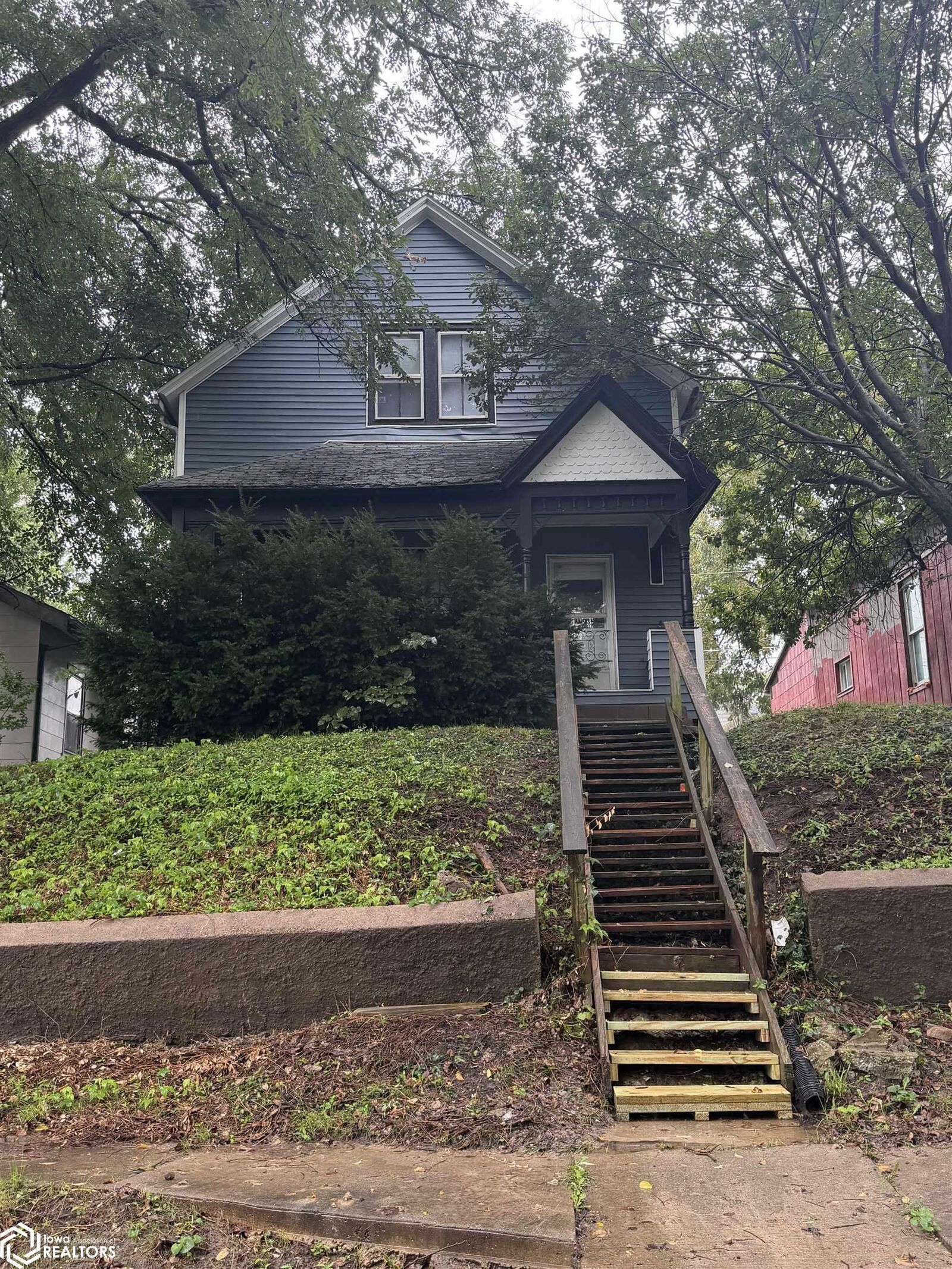 Property Photo: 432 May Avenue IA 52601