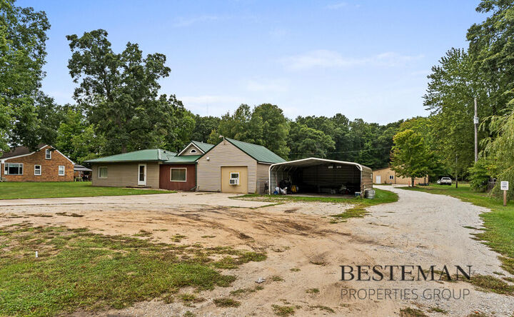 Property Photo: 5449 Holton Road MI 49457-9323