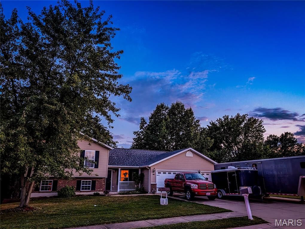 Property Photo: 500 Candlestick Court MO 63383